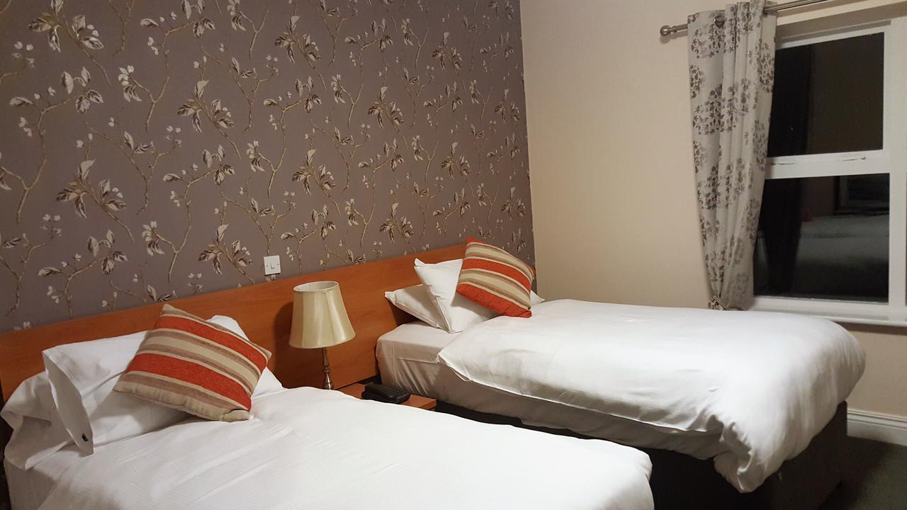The Beara Coast Hotel Castletownbere Exterior foto