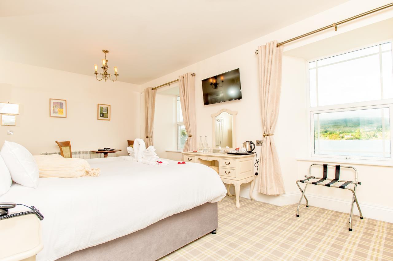 The Beara Coast Hotel Castletownbere Exterior foto